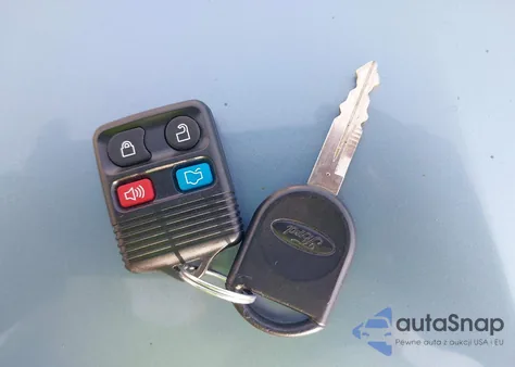 2006 Ford Mustang V6 z USA, uszkodzony, nr VIN 1ZVHT80N065160103